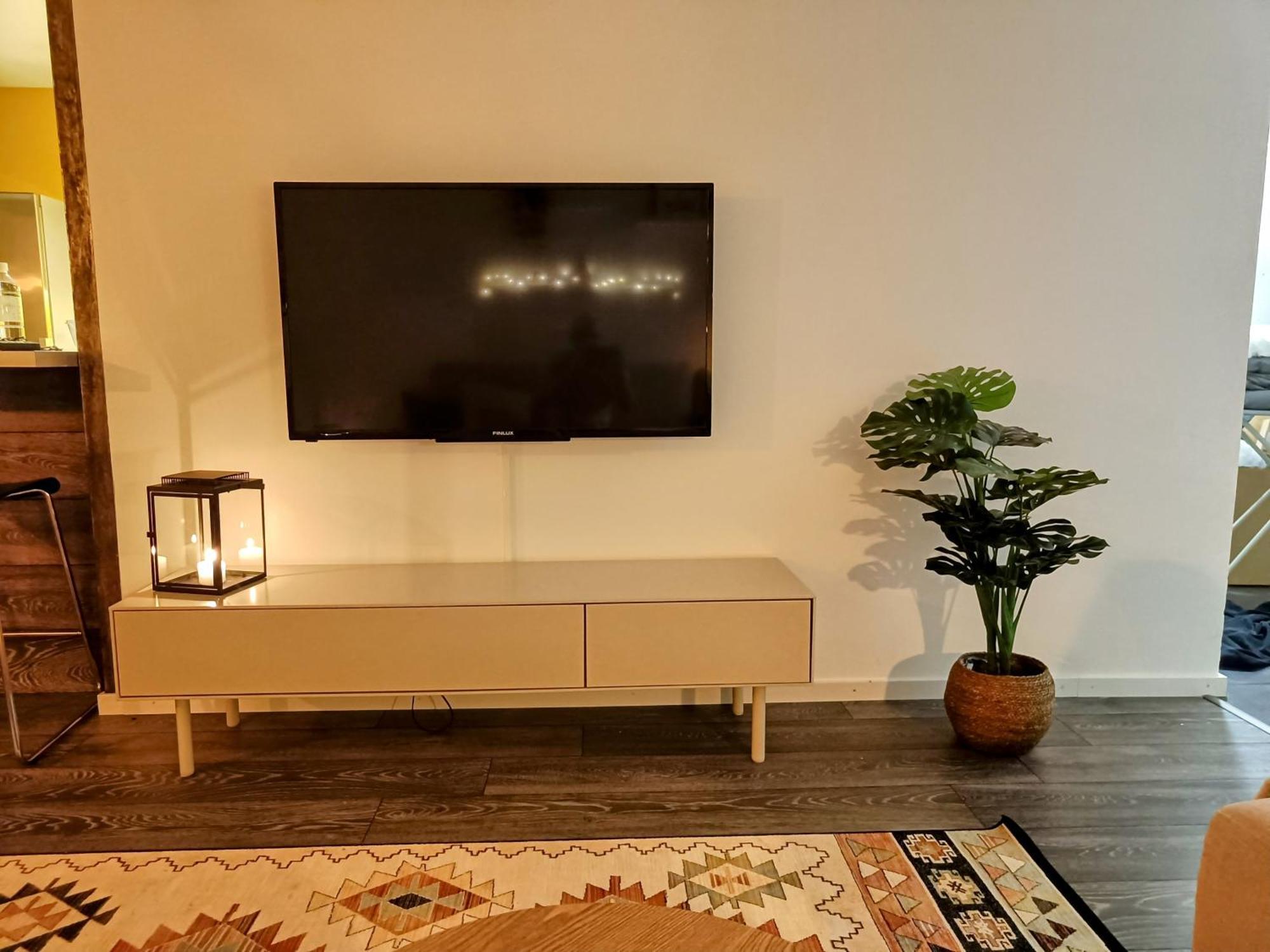 Big 88M2 Apartment In The Center Рованиеми Экстерьер фото